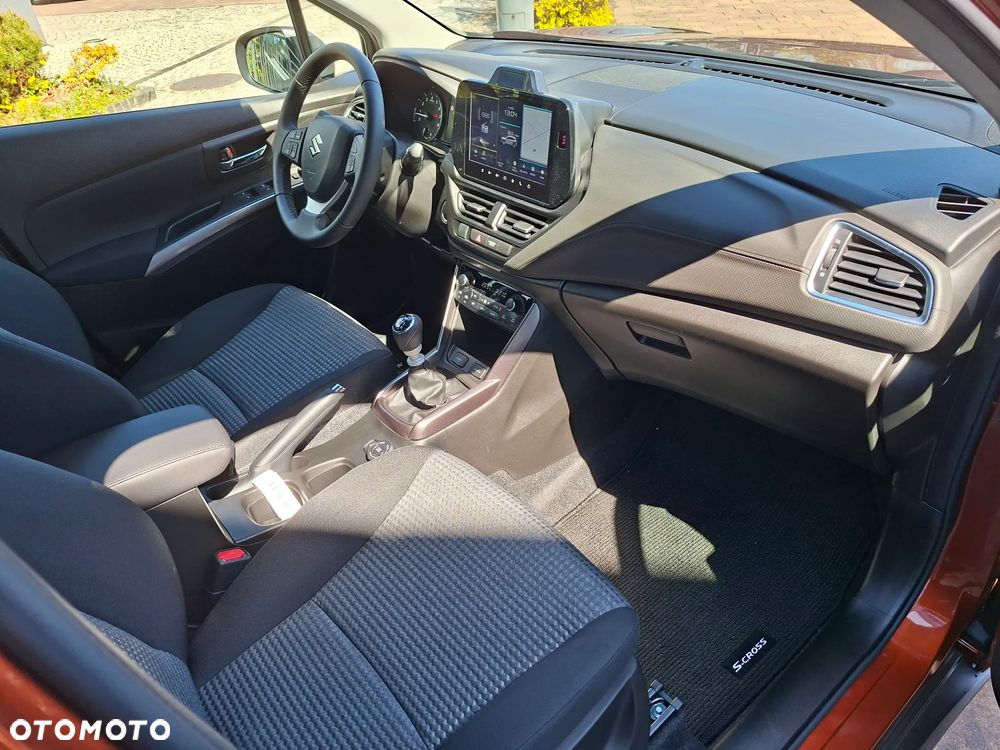 Suzuki S-Cross 1.4 BoosterJet mHEV Premium Plus SP 4WD - 21