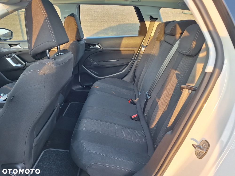 Peugeot 308 SW BlueHDi 150 Stop & Start Allure - 6