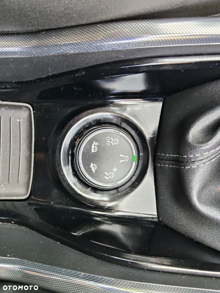 Peugeot 2008 e-HDi FAP 115 STOP & START Allure - 36