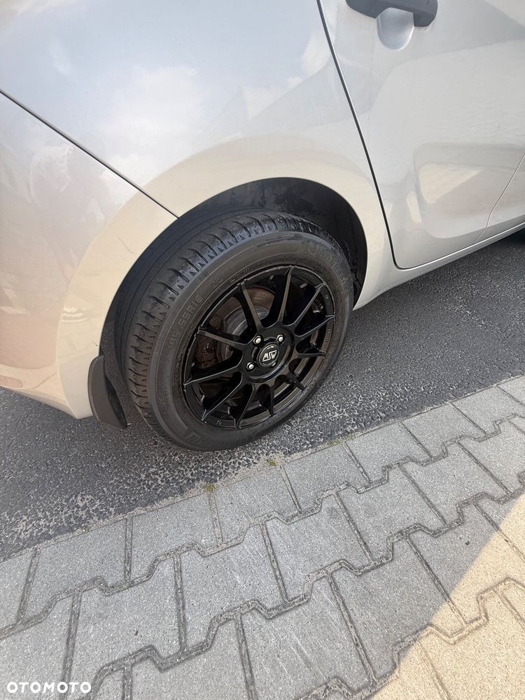 Hyundai i20 1.25 Comfort - 29