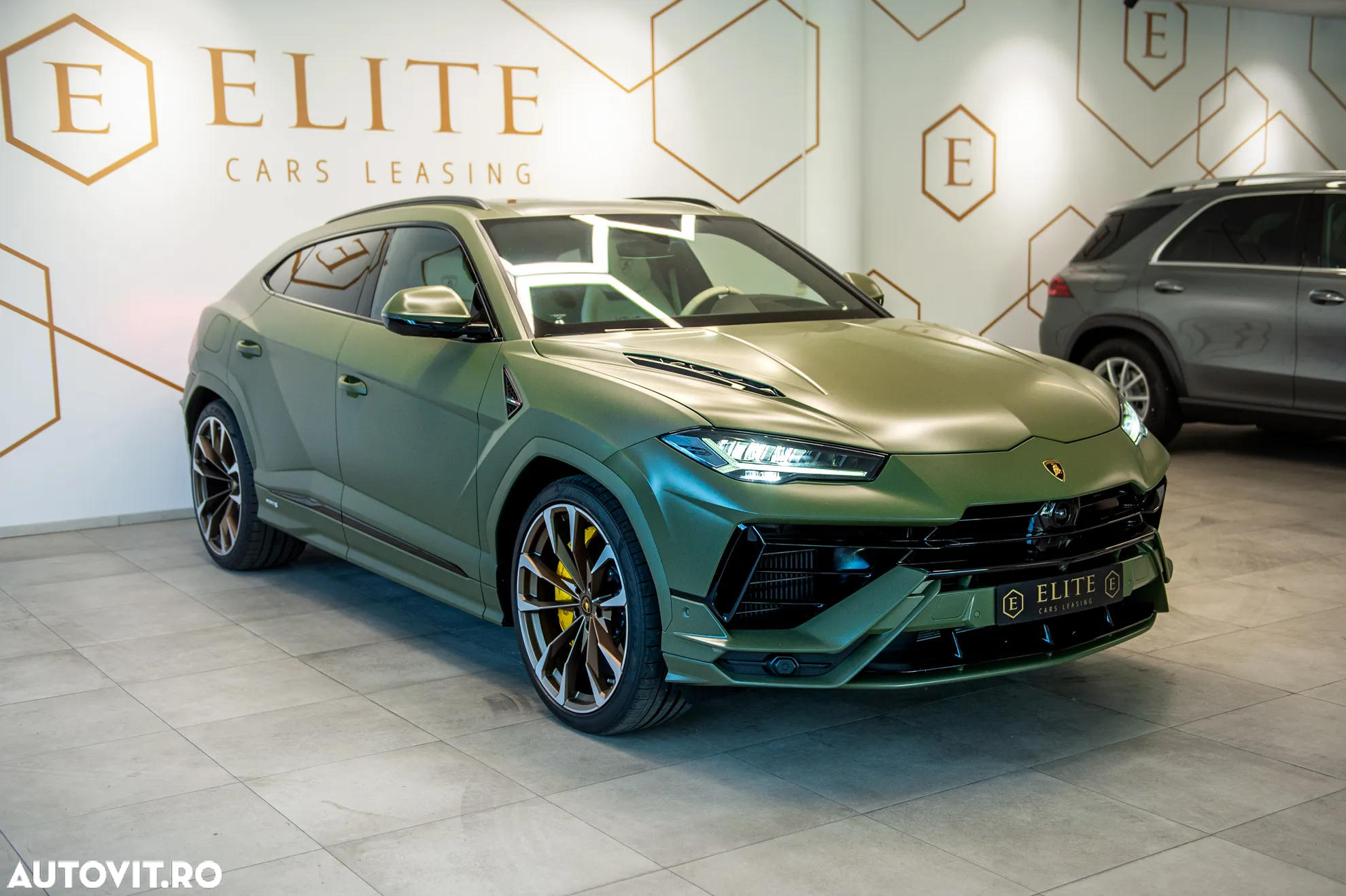 Lamborghini URUS - 3