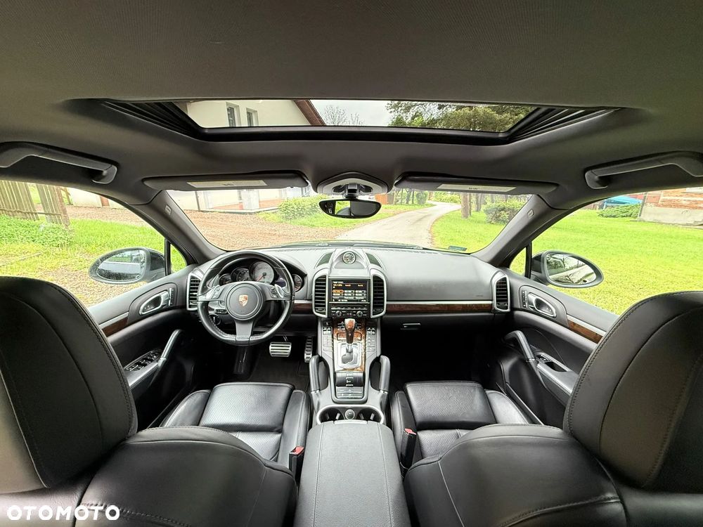 Porsche Cayenne - 20