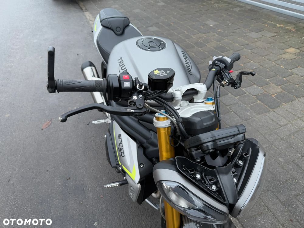 Triumph Speed Triple - 24