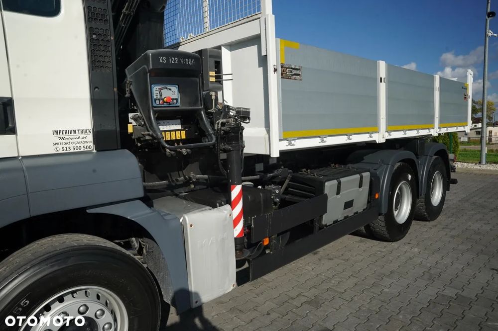 MAN TGS 33.360 / 6x4 / WYWROTKA - 5,7 M + HDS HIAB XS 122 HIDUO / MAX WYSÓW - 8,2 M / MAX UDŹWIG - 4 800 KG / KLAPO - DRZWI / MANUAL / PILOT / - 16