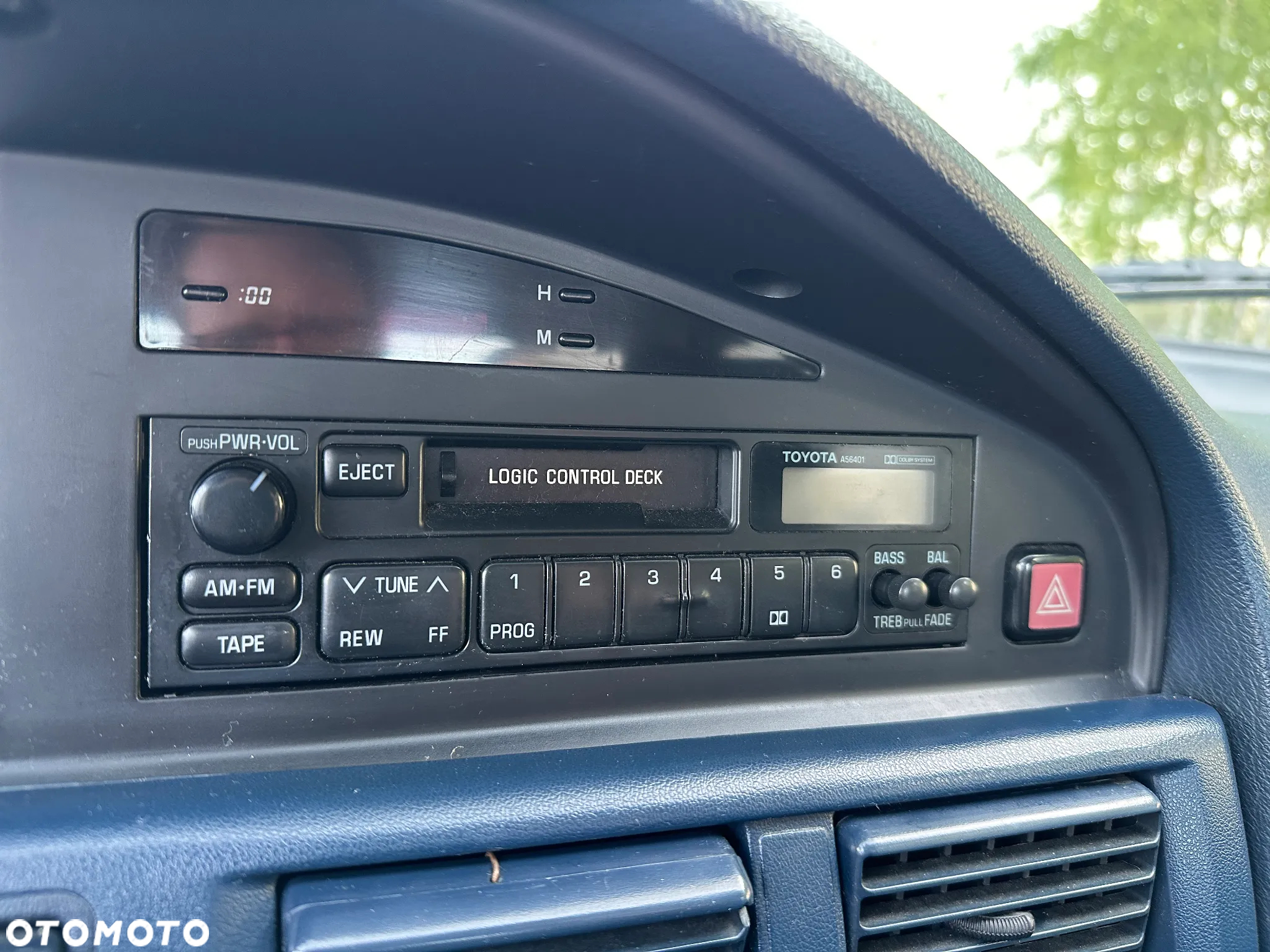 Toyota Corolla 1.6 XLi - 25