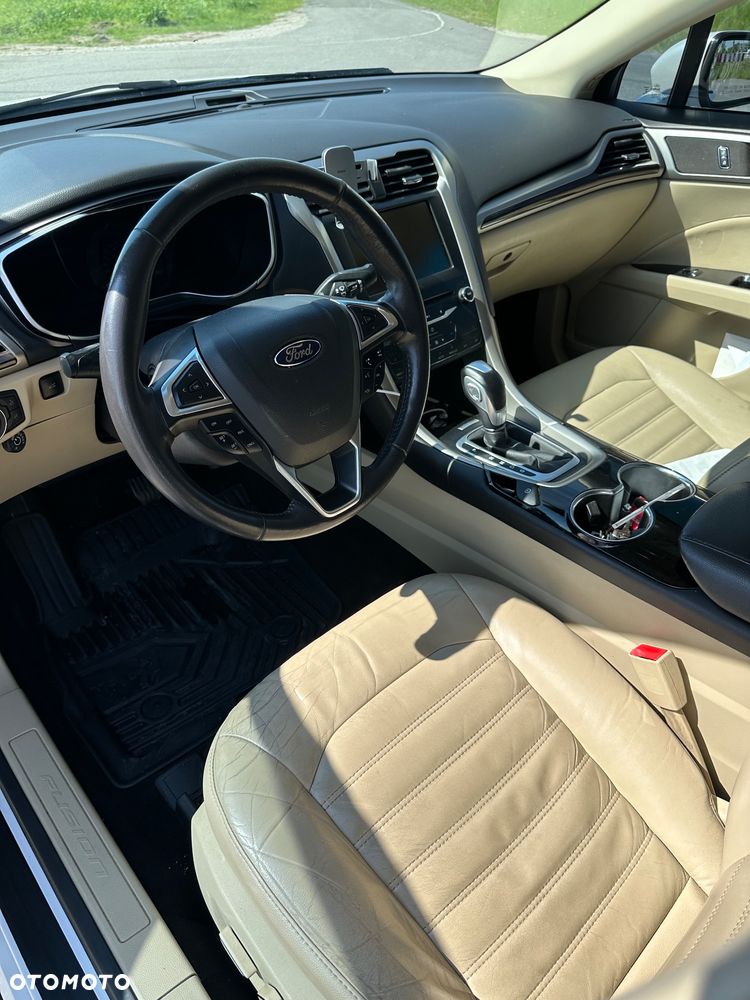 Ford Mondeo - 14