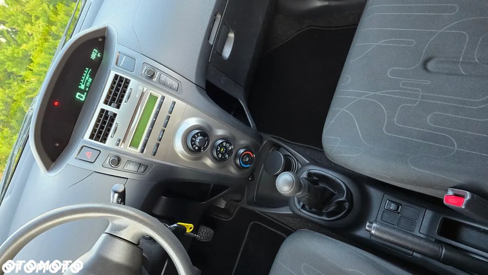 Toyota Yaris - 14