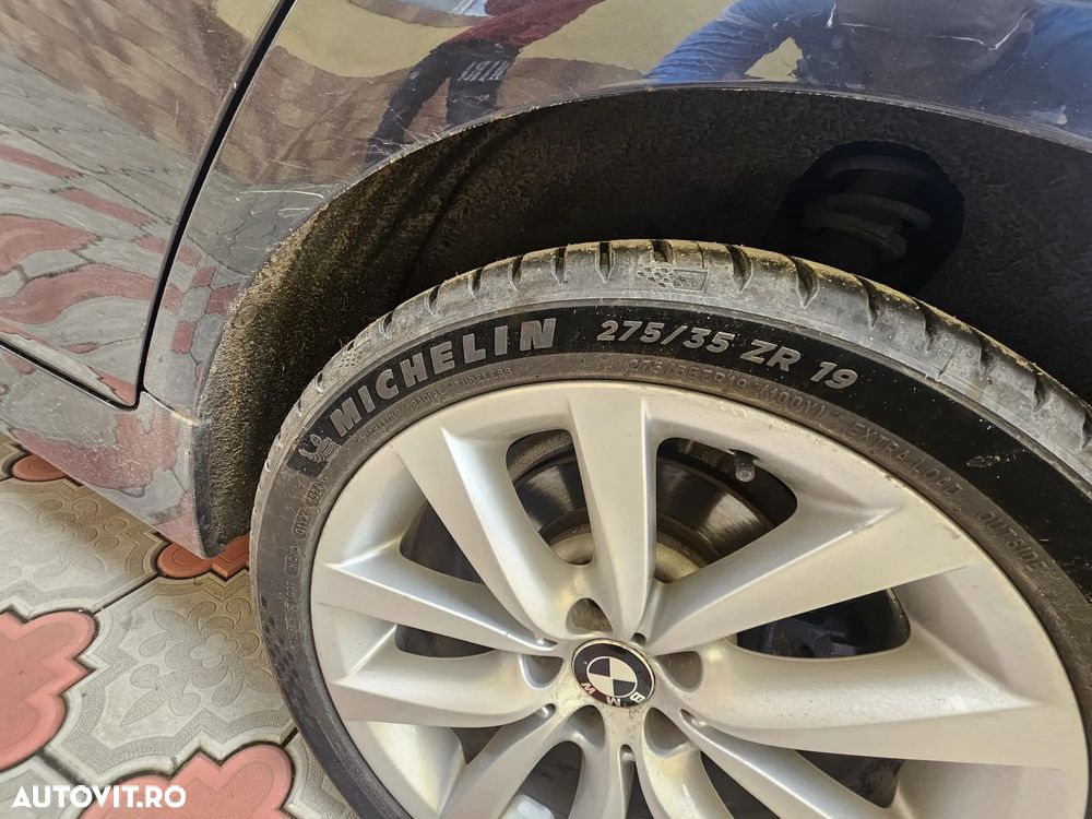 BMW Seria 5 520d Aut. Luxury Line - 7