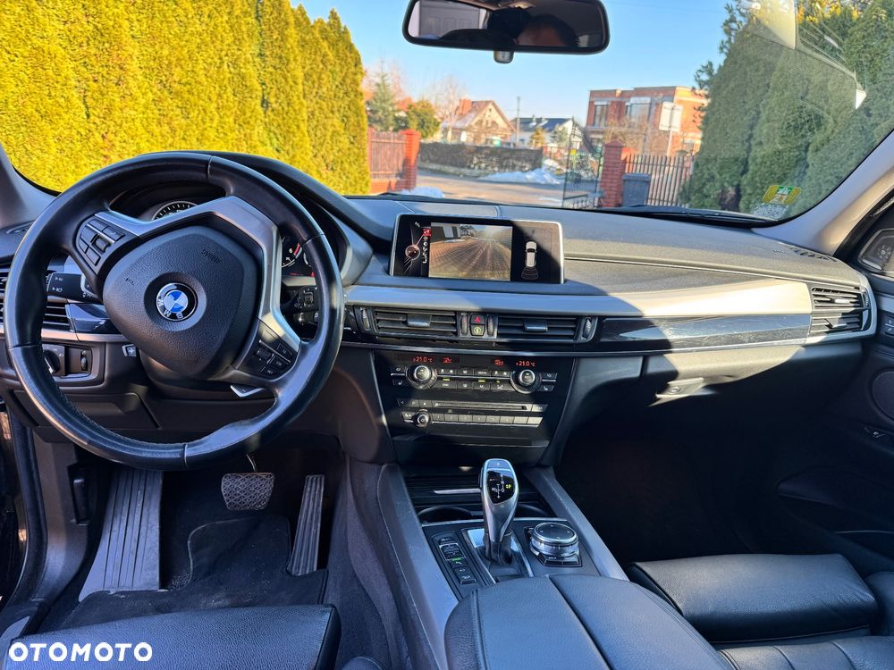 BMW X5 xDrive40d - 27