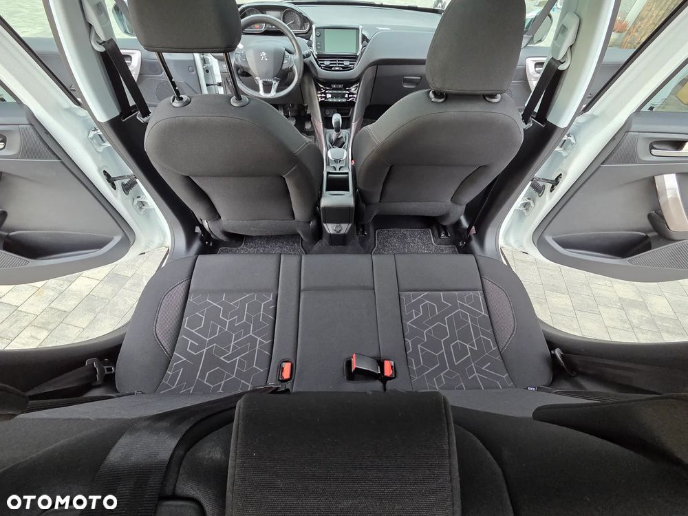 Peugeot 2008 Blue-HDi FAP 100 STOP & START Style - 15