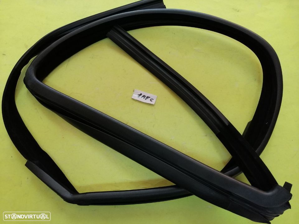 Calhas / Borrachas das portas Nissan Pickup D21 NOVAS - 1
