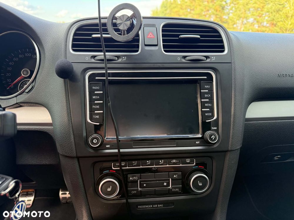 Volkswagen Golf 1.4 TSI Highline - 14