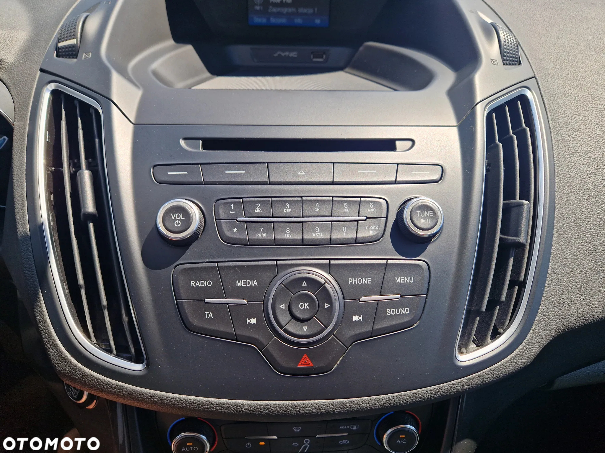 Ford Grand C-MAX - 19