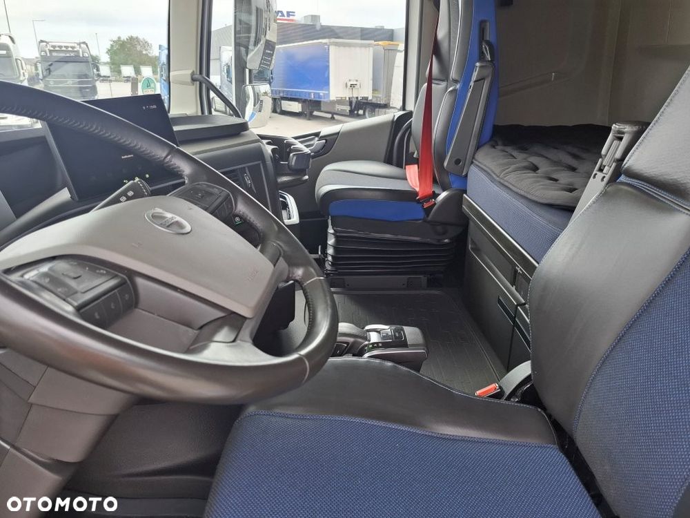 Volvo FH 460KM TC ADR - 9