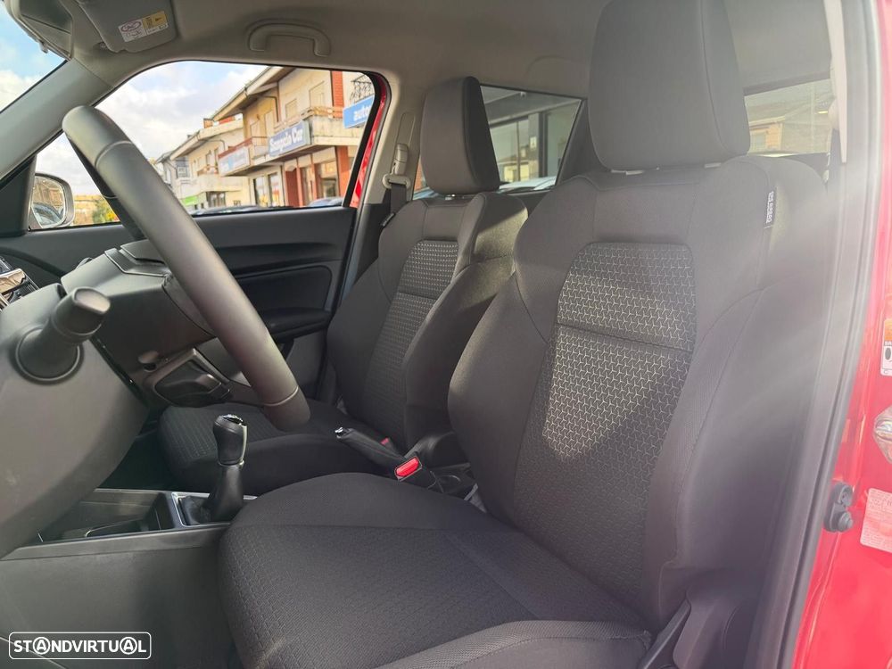 Suzuki Swift 1.2 Mild Hybrid GLX - 9