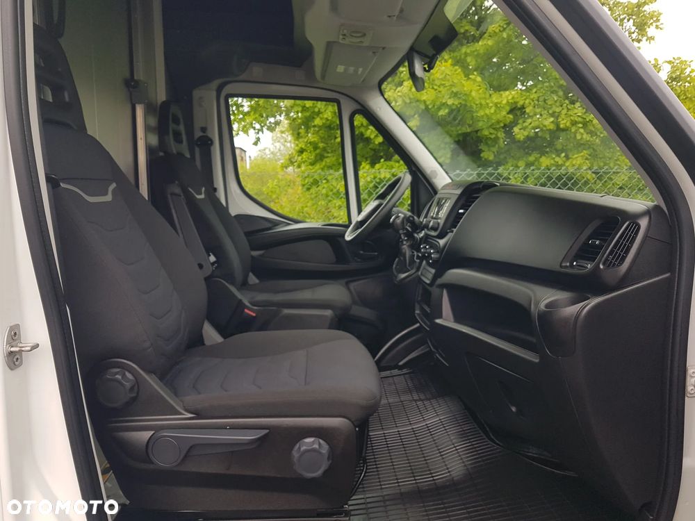 Iveco DAILY KONTENER NISKOPODŁOGOWY 4,43x2,23x2,42 SKLEP FOODTRUCK BAR KLIMA KONIOWÓZ KAMPER - 21