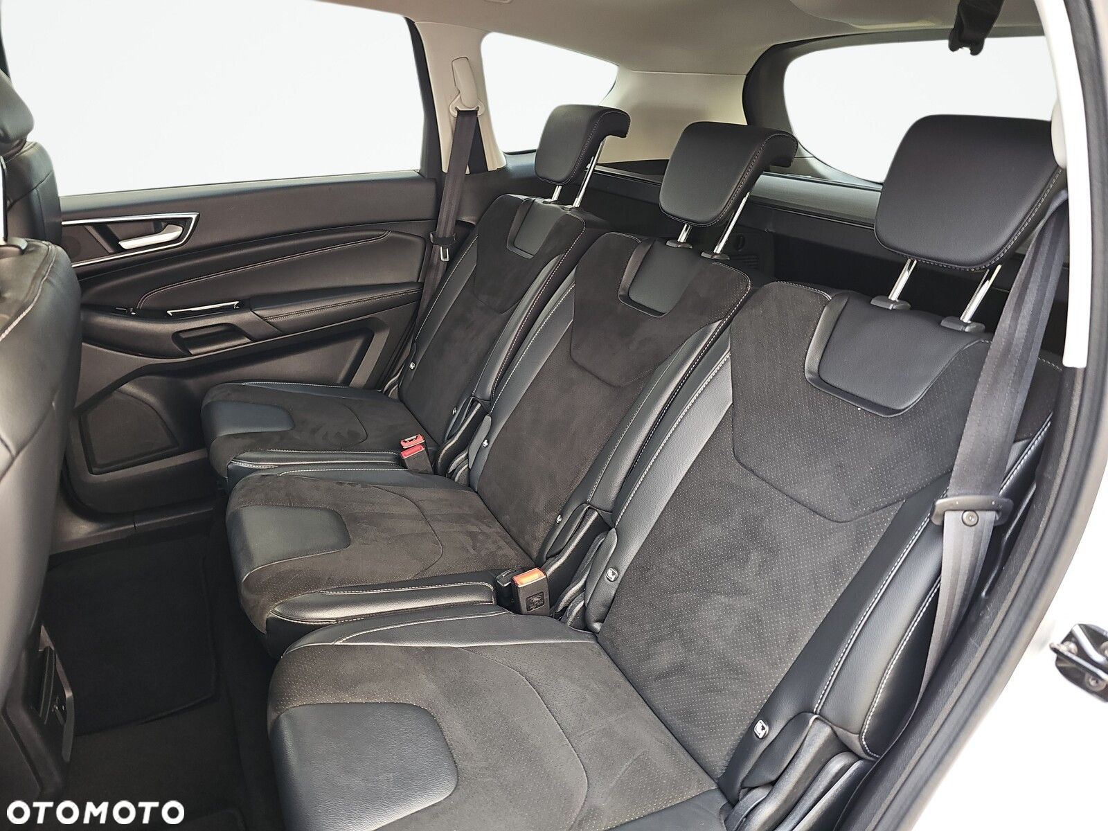Ford S-Max - 27