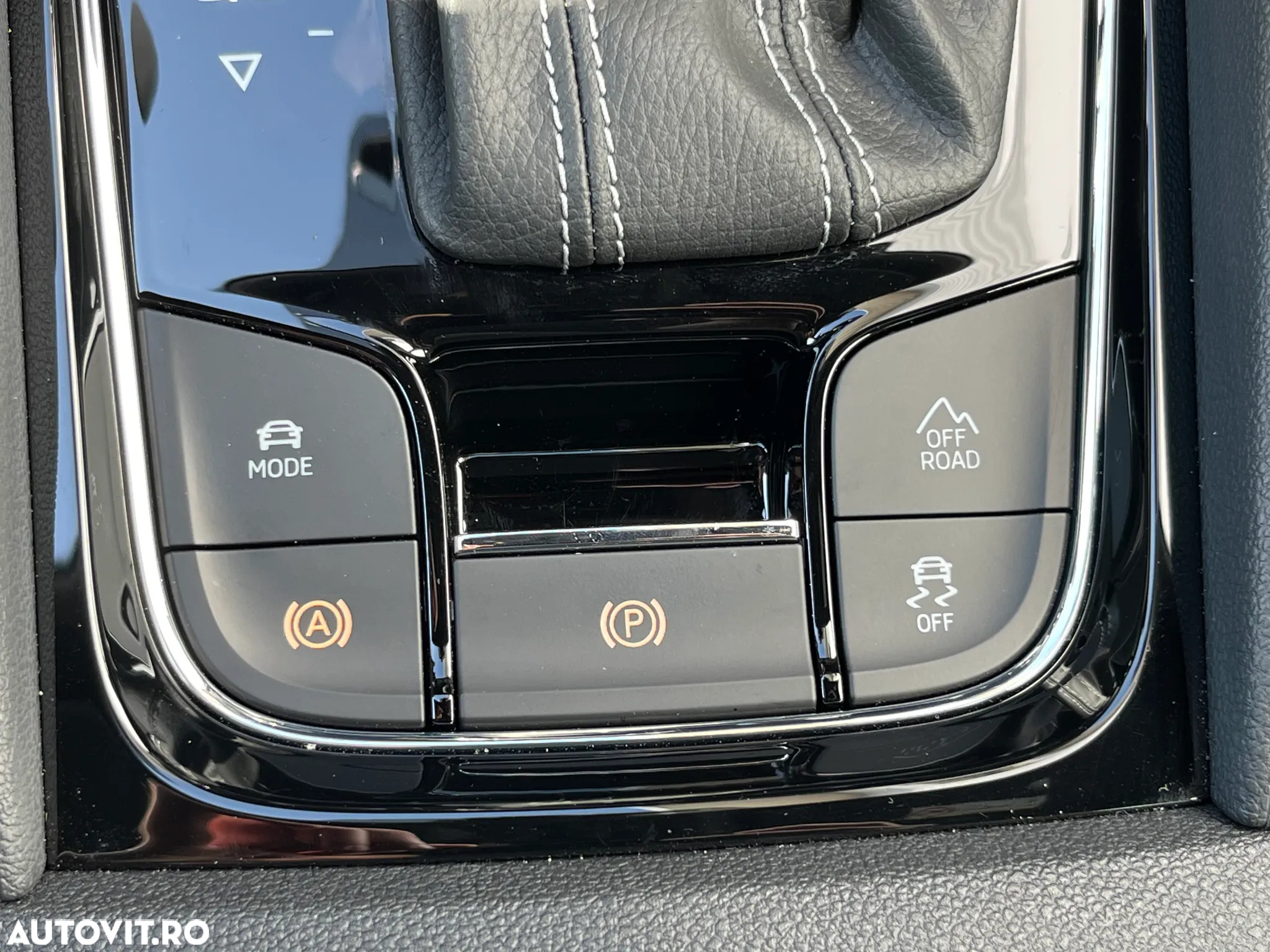 Skoda Karoq 2.0 TDI 4X4 DSG Sportline - 16