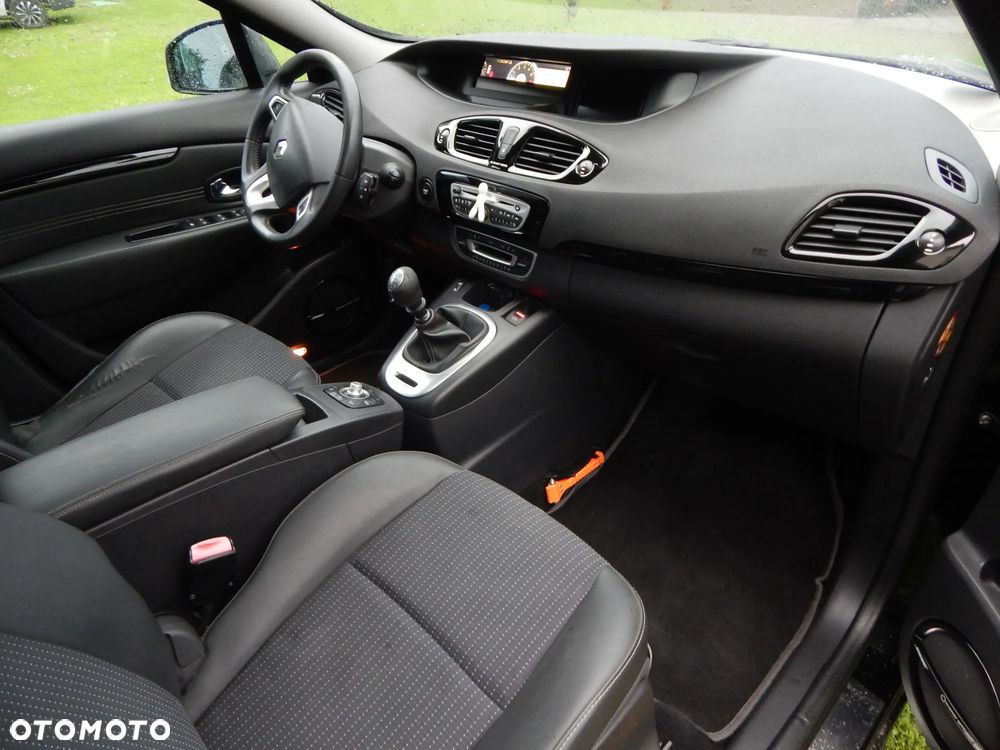 Renault Scenic Energy dCi 130 Start & Stop Bose Edition - 11