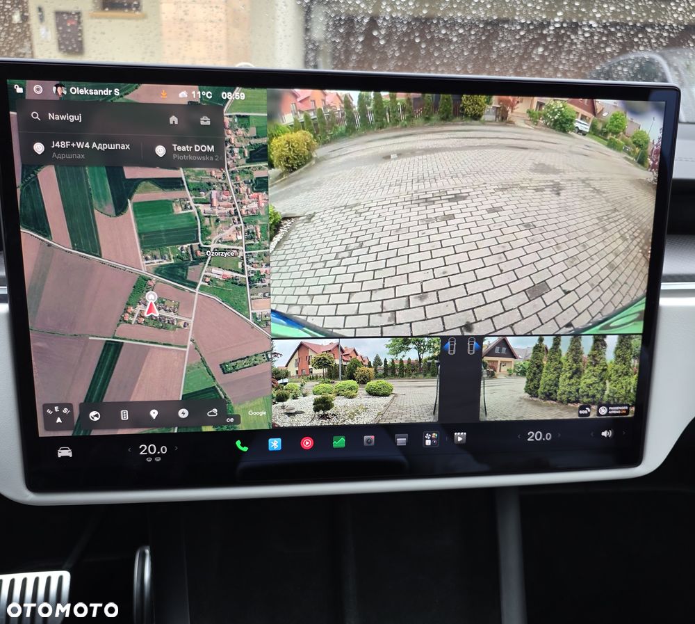 Tesla Model X - 25