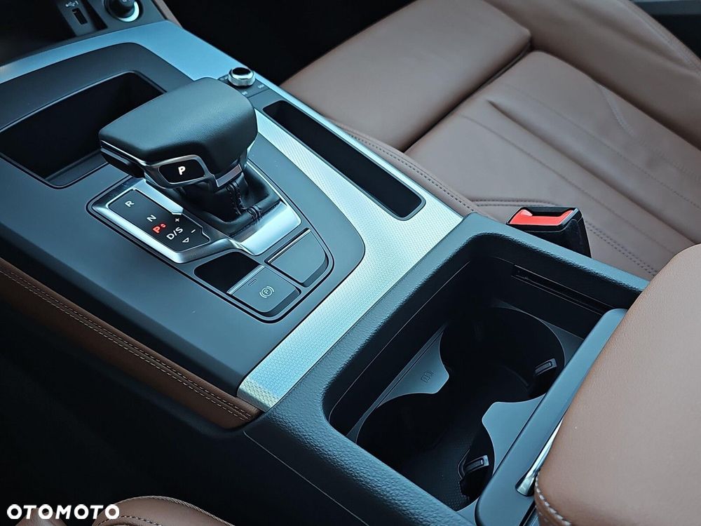 Audi Q5 Sportback - 25