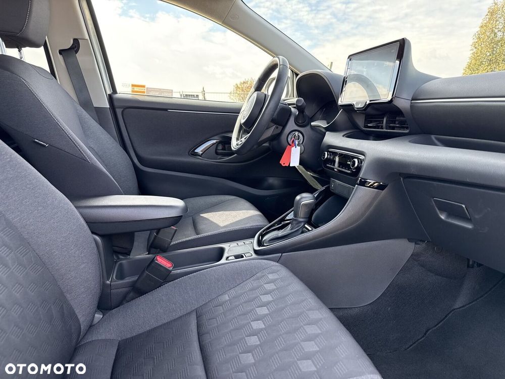 Toyota Yaris Hybrid 1.5 Style - 13