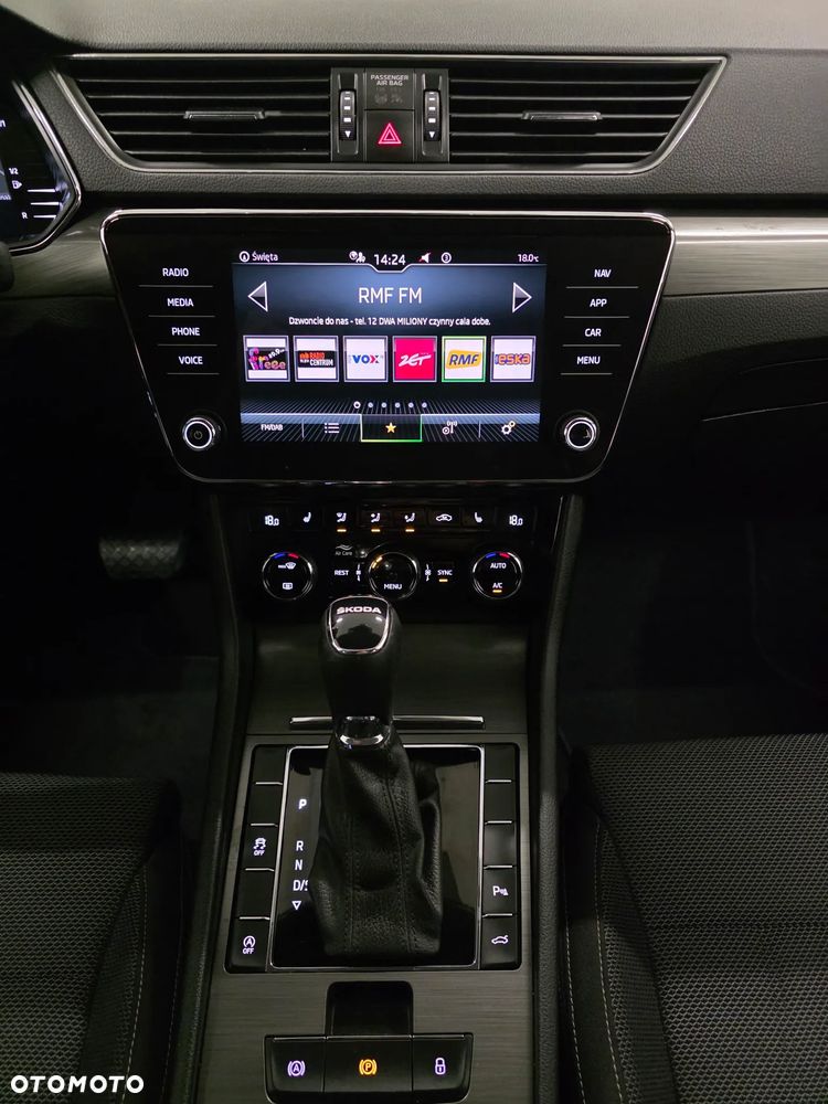 Skoda Superb 2.0 TSI Style DSG - 13