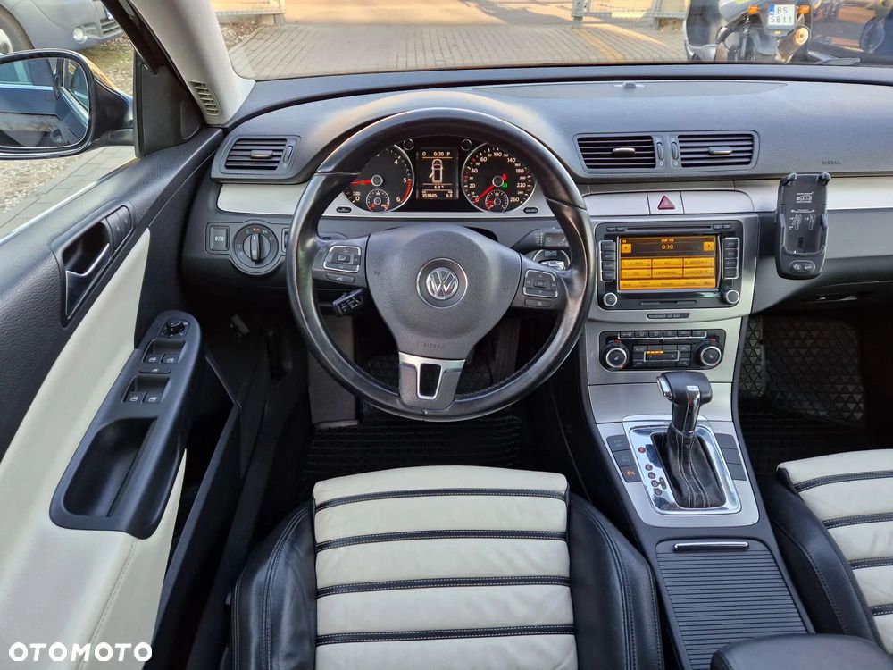 Volkswagen Passat Variant 2.0 TDI Highline DSG - 4