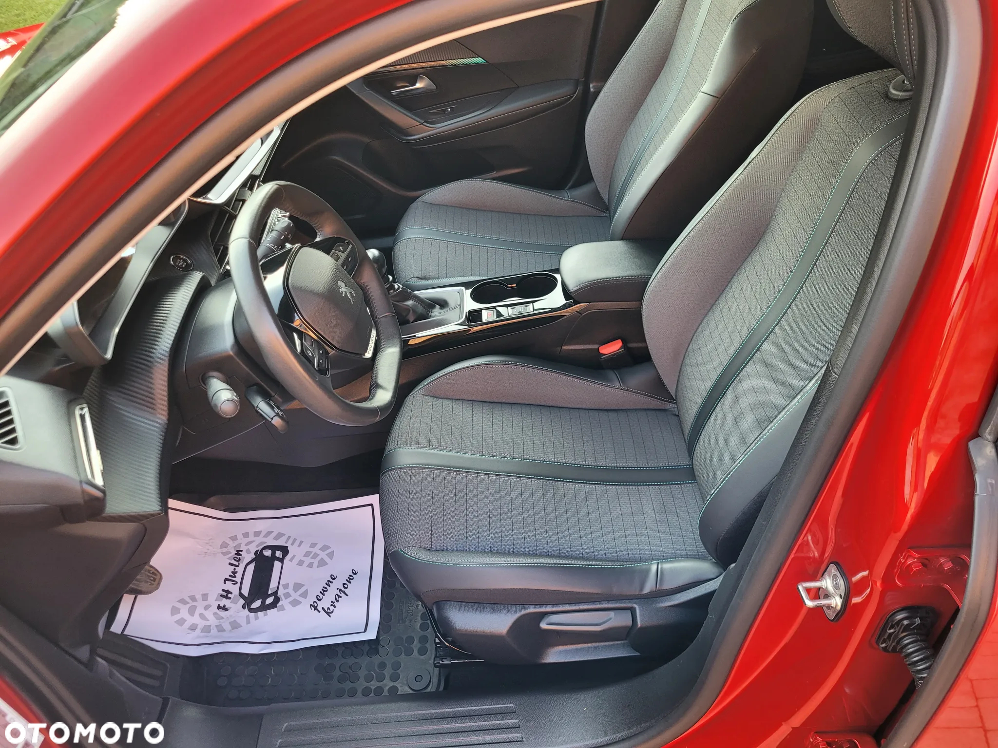 Peugeot 2008 1.2 PureTech Active Pack S&S - 21