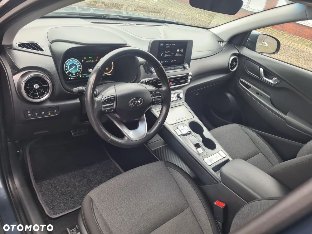 Hyundai Kona 39kWh Executive - 19