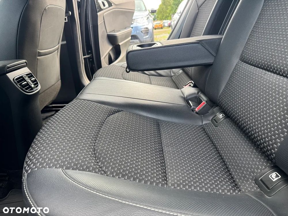 Kia XCeed 1.4 T-GDI OPF VISION - 23