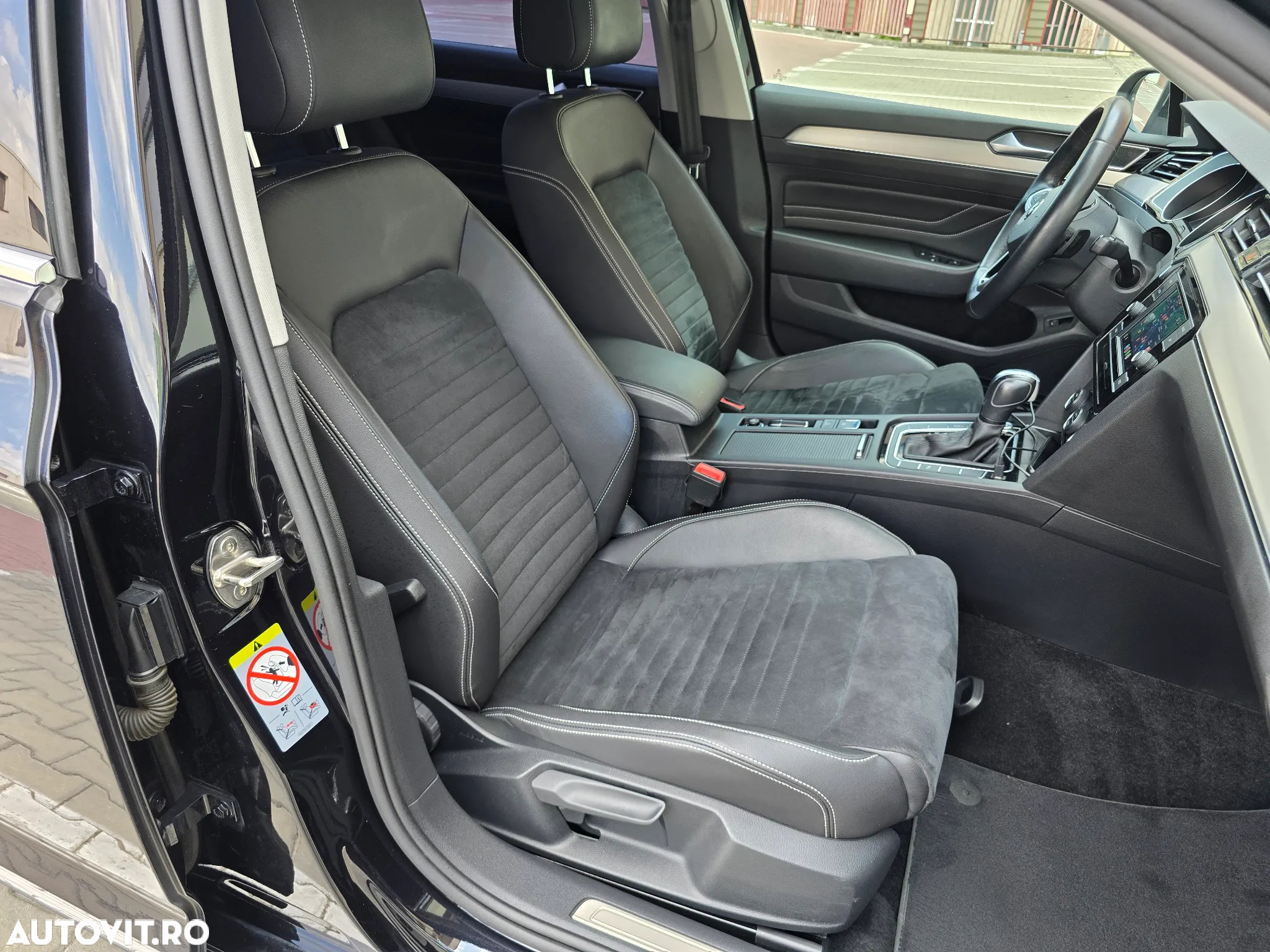 Volkswagen Passat 2.0 TDI DSG Highline - 12