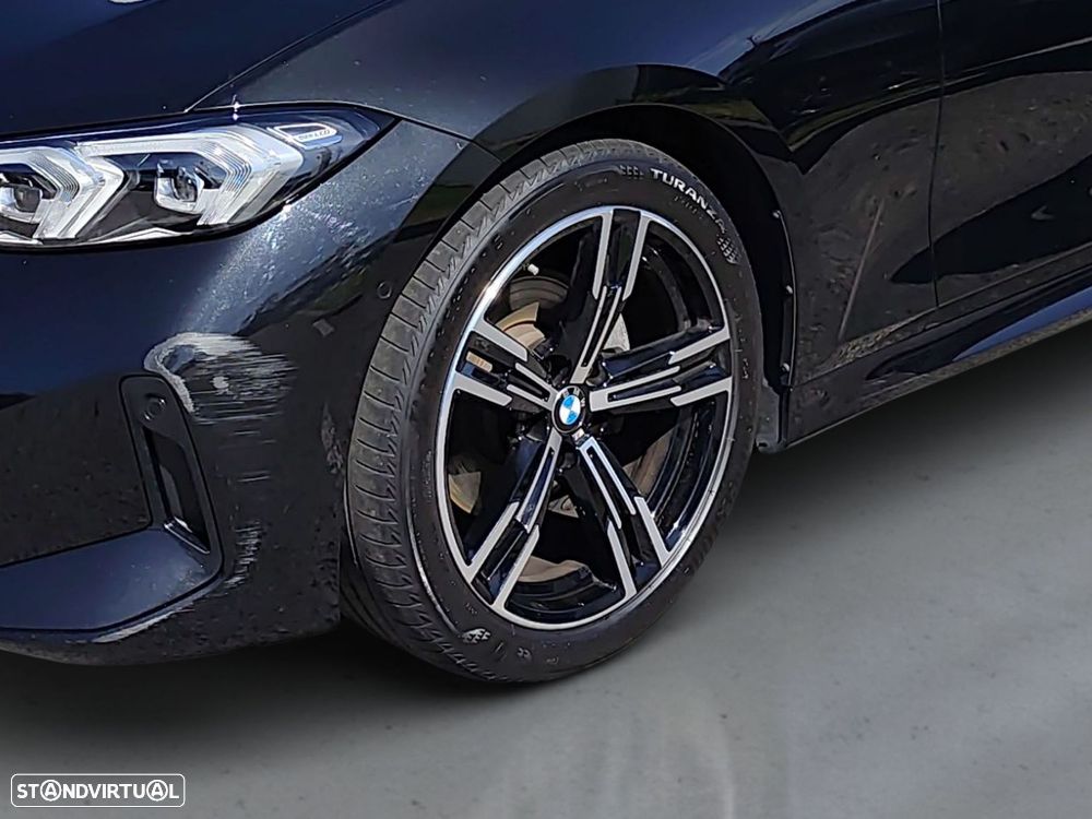 BMW 320 d Touring Pack Desportivo M Auto - 4