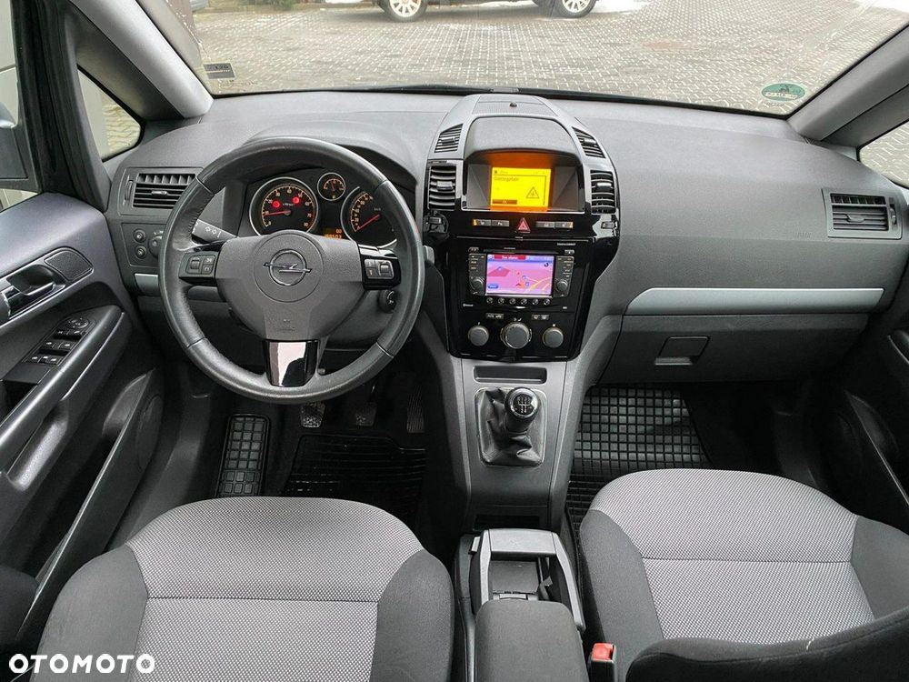 Opel Zafira - 9