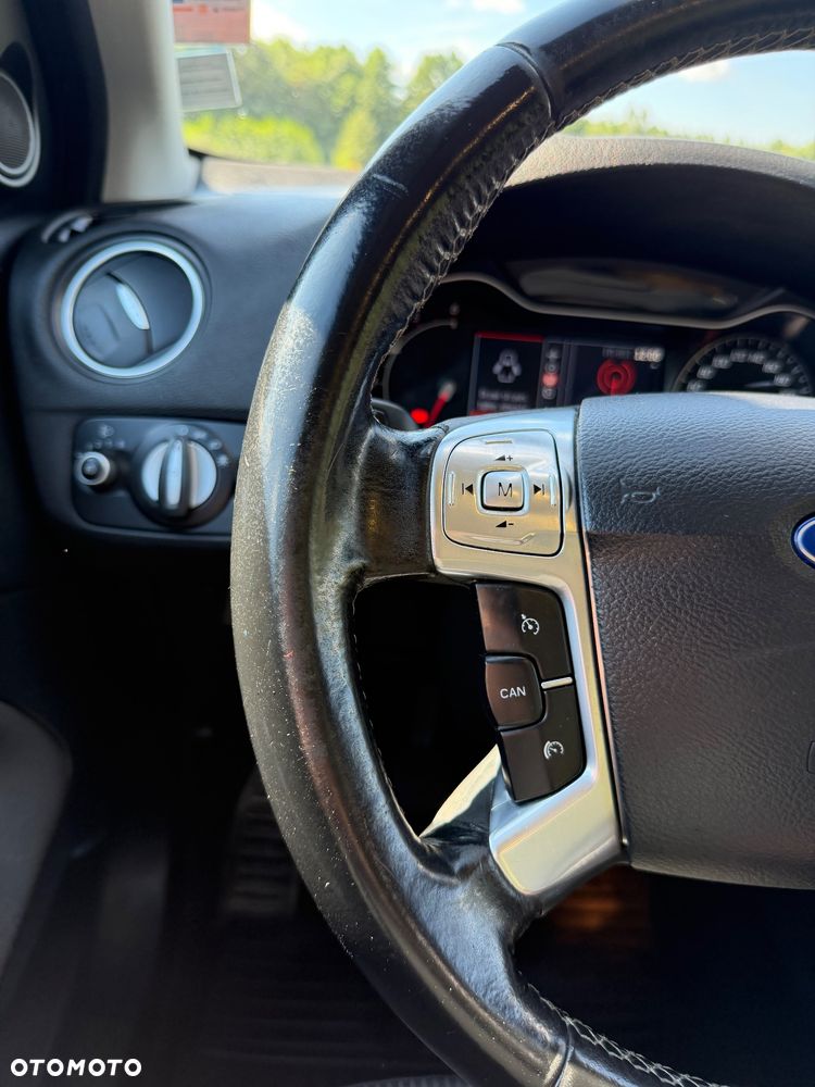 Ford Mondeo 2.0 TDCi Titanium X - 22