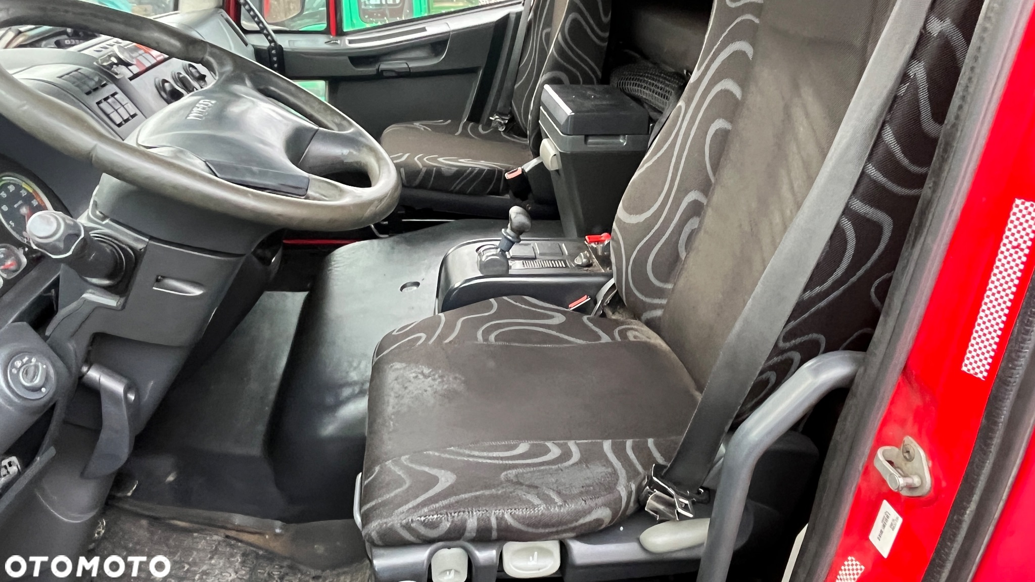 Iveco EUROCARGO  ML180E28P - 10