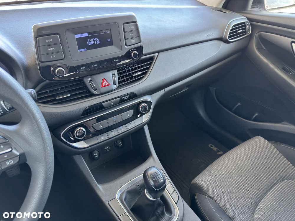 Hyundai i30 1.0 T-GDI Premiere Comfort - 21