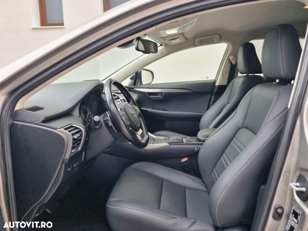 Lexus Seria NX 300h E-FOUR Luxury Line - 13