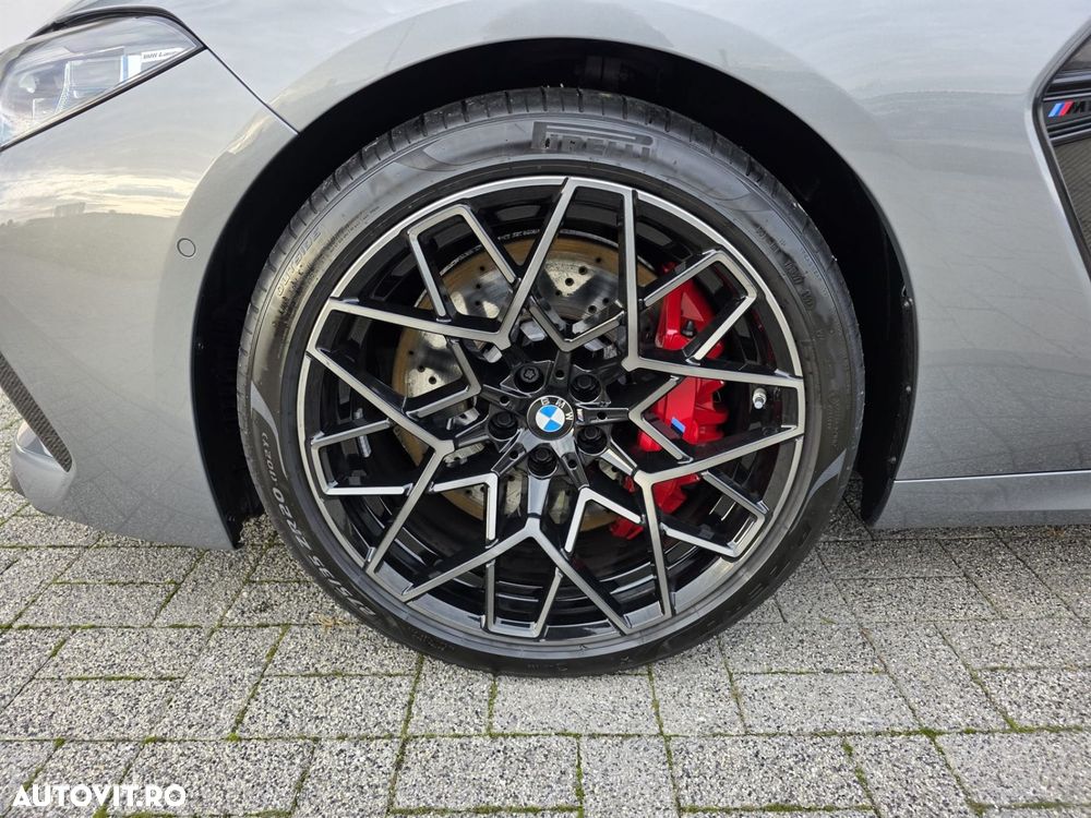 BMW M8 - 9