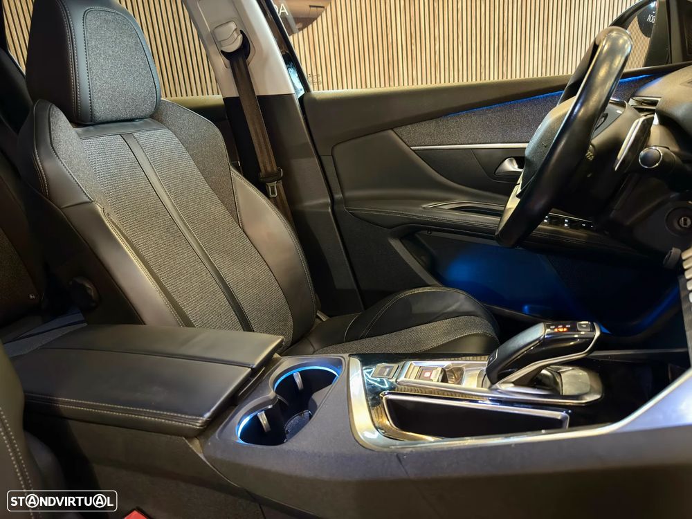 Peugeot 3008 1.6 BlueHDi Allure EAT6 - 37