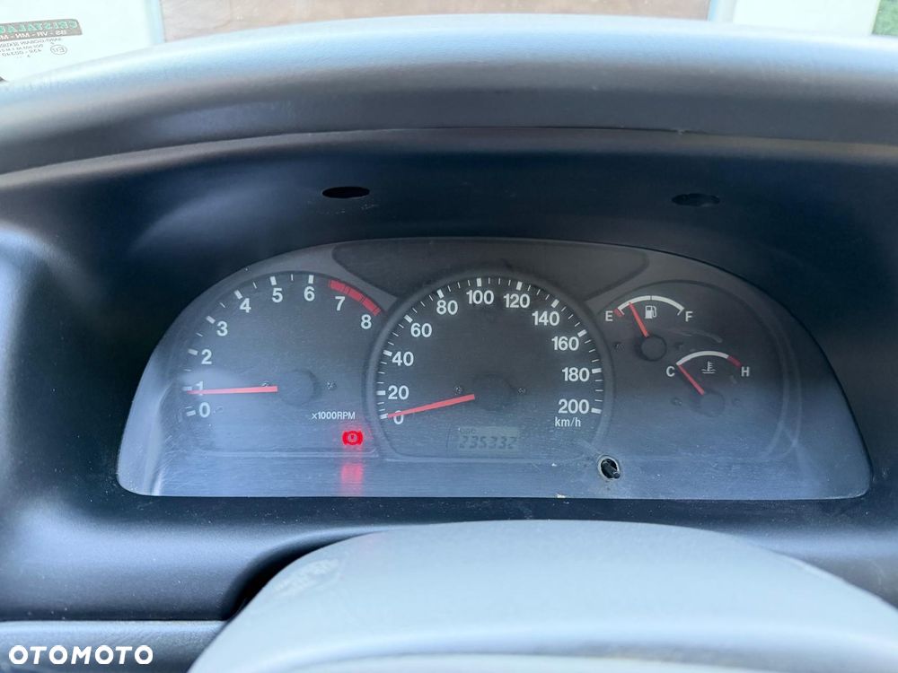 Suzuki Grand Vitara 1.6 - 9