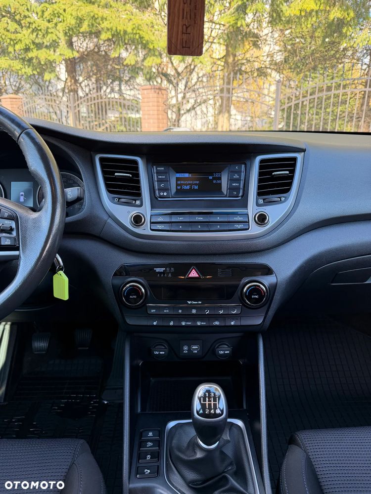Hyundai Tucson 1.7 CRDI BlueDrive GO 2WD - 15