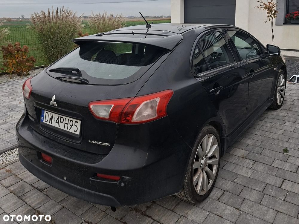 Mitsubishi Lancer - 16