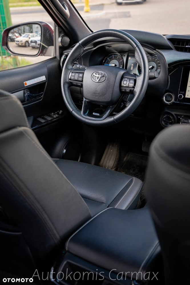 Toyota Hilux 2.8 D-4D mHEV Double Cab Invincible 4x4 - 23