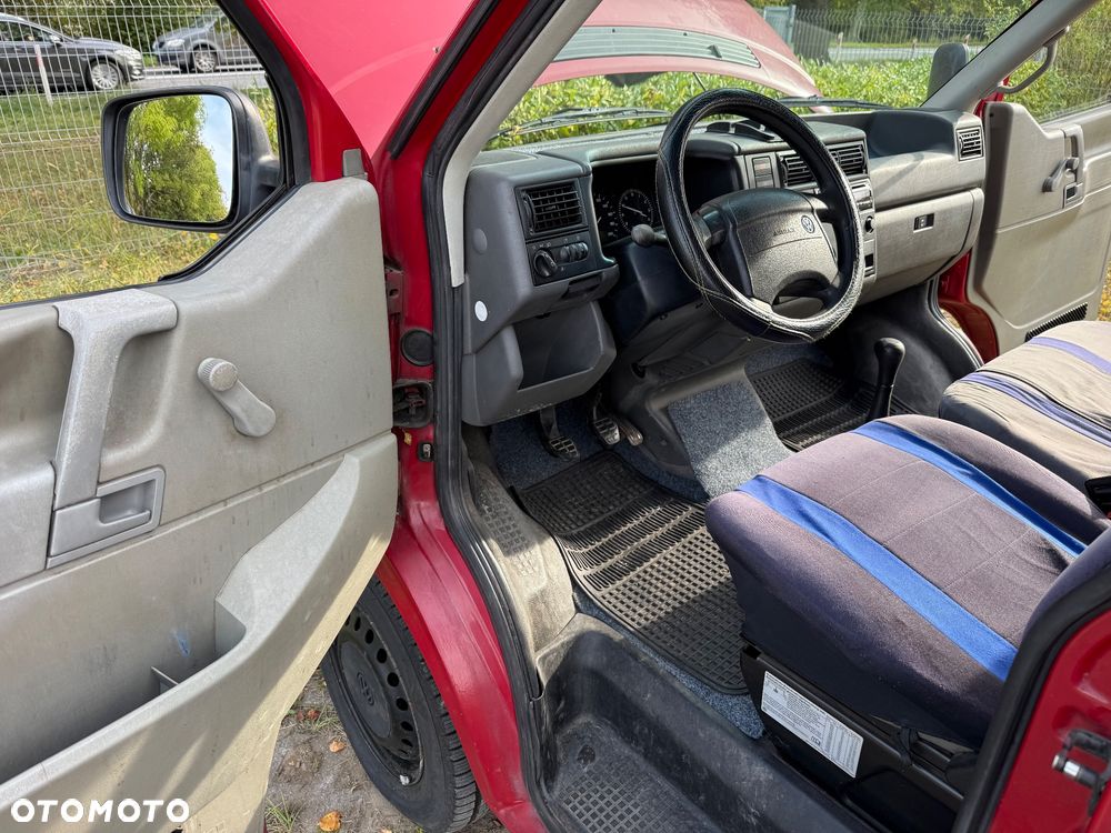 Volkswagen Transporter - 9
