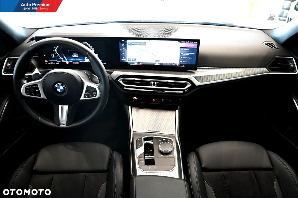 BMW Seria 3 330i M Sport - 10