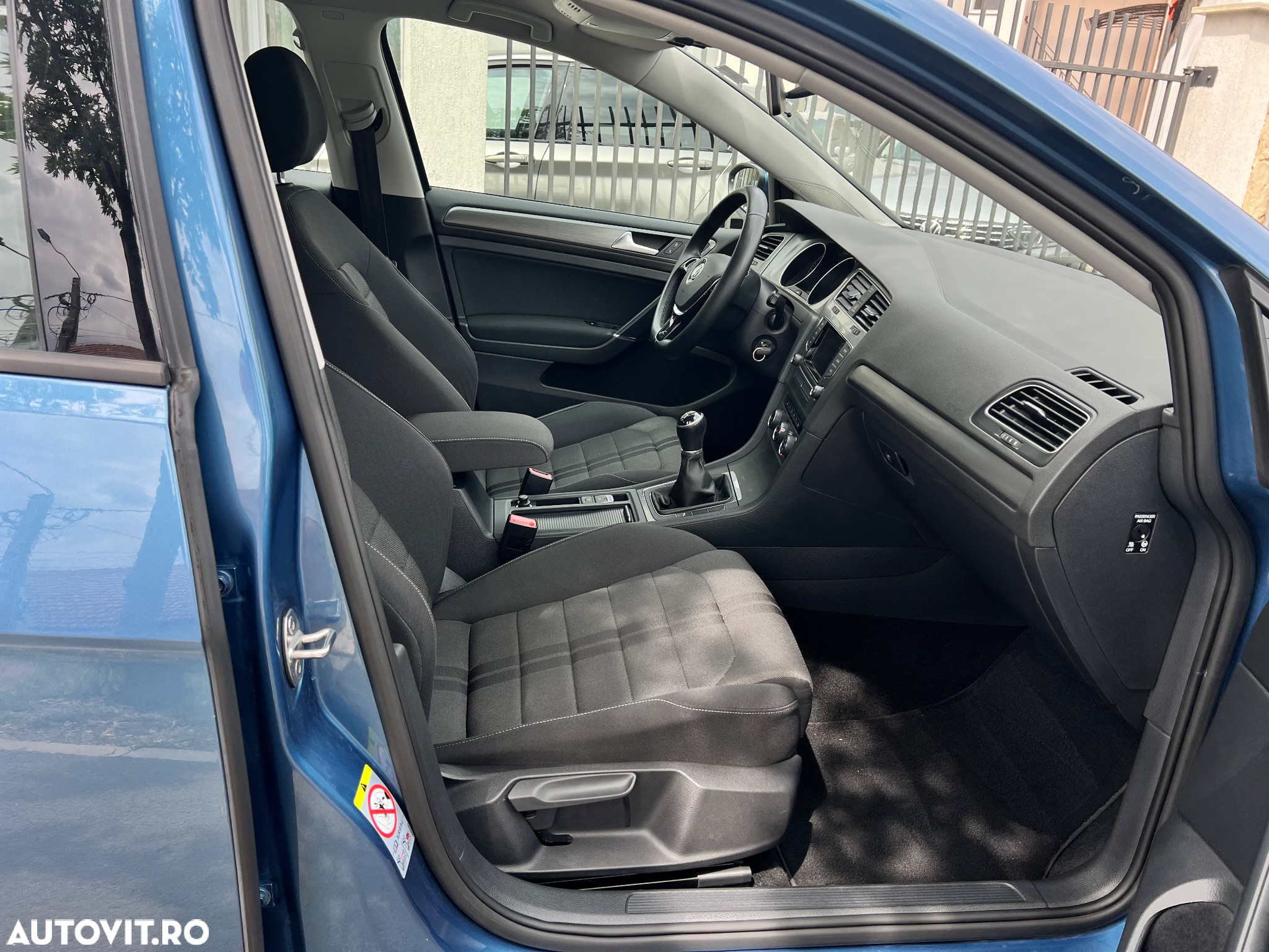 Volkswagen Golf 1.6 TDI BMT Comfortline - 10