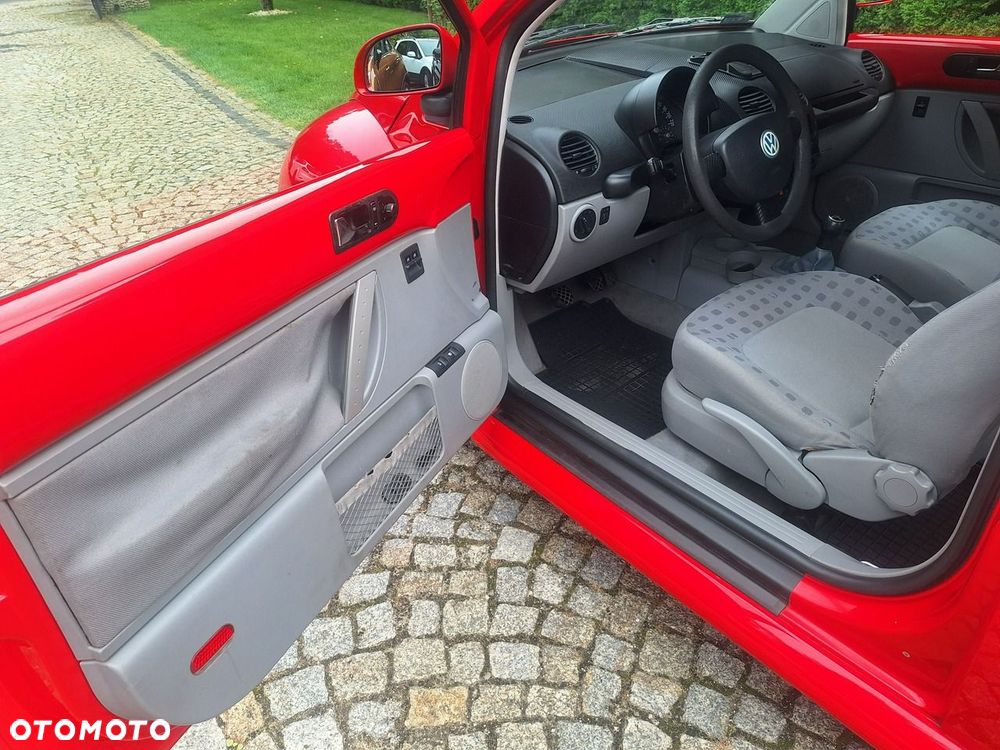 Volkswagen New Beetle 2.0 COLOUR Concept - 10