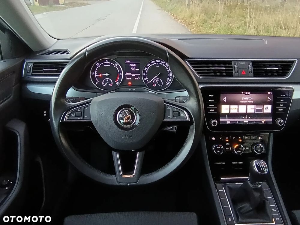 Skoda Superb 2.0 TDI Ambition - 29