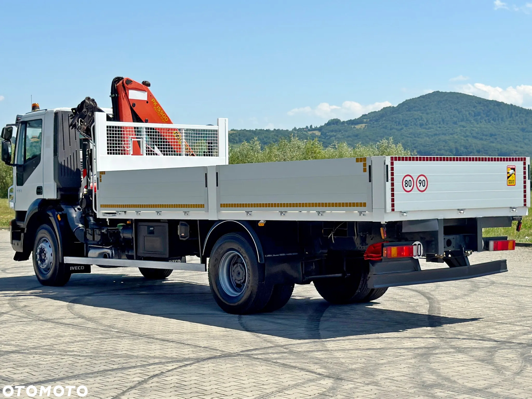 Iveco TRAKKER 310 * SKRZYNIA 6,00 m + PK 15500 * STAN BDB - 7